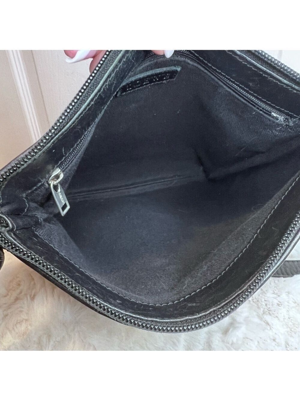 LOEWE ANAGRAM CROSSBODY BLACK/GREY BAG - Picture 9 of 15